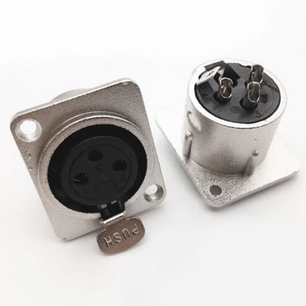 4 kpl XLR-liitinsovittimen liitinpistoke
