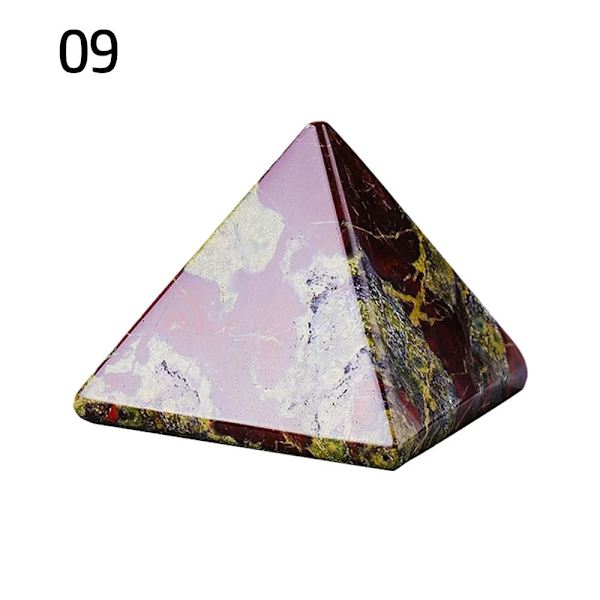 Krystalpyramidepyramide model 09 09 09