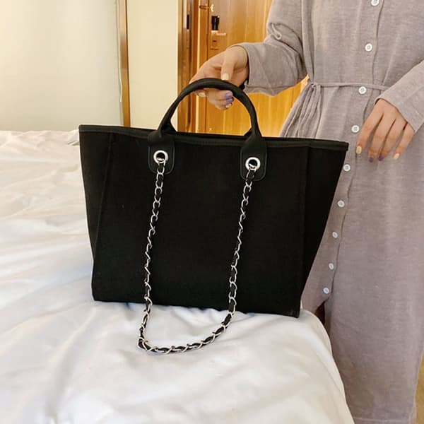 Shouder Bag Kukkaro MUSTA Black