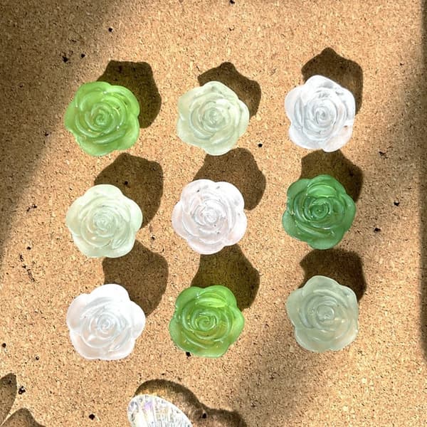 30 st Thumb Tacks Elegant Flower Design Plast