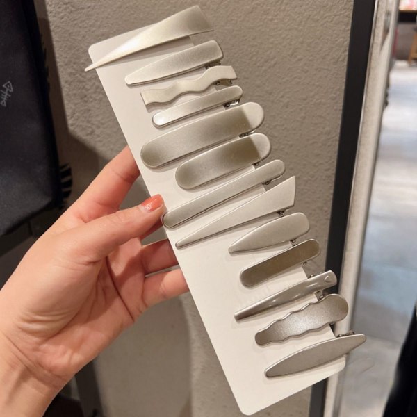 Hårklämmor i metall Hårklämmor 7 7 7