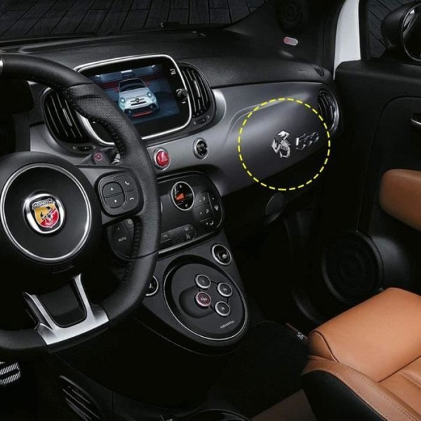 3D-dekal för Fiat 500 Abarth Dashboard, Satin Silver Scorpion