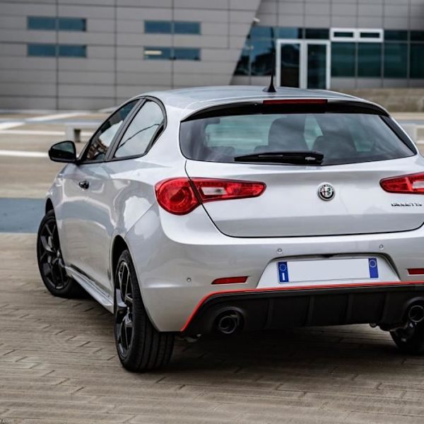 Bakre självhäftande profil för Alfa Romeo Giulietta bil, röd