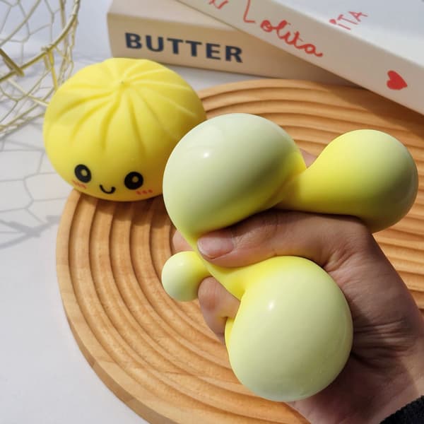 Salaperäinen Squishy Dumpling Decompression Toy Bun (satunnaisesti valittu väri){MK} Large