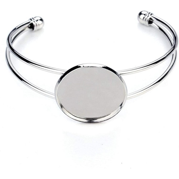 Tomma manschettarmband i mässing