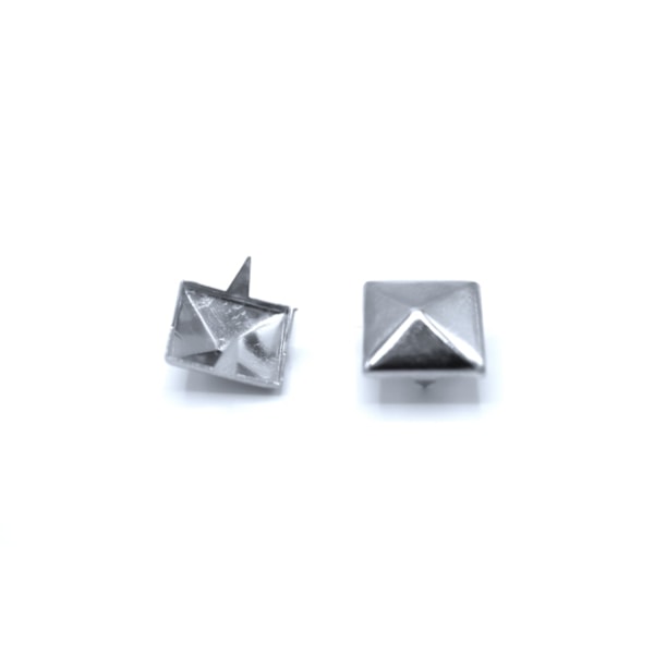 Pyramidin muotoiset irtonaiset niitit, 100 kpl Silver Silver