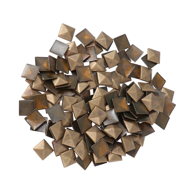 100 kpl 9x9cm Pyramidi Piikki Litteä Takana Naulakset Nahkatyöt Punk Nitit Naulakset Vaatteille Laukuille Kengille Vyölle DIY Koristelu