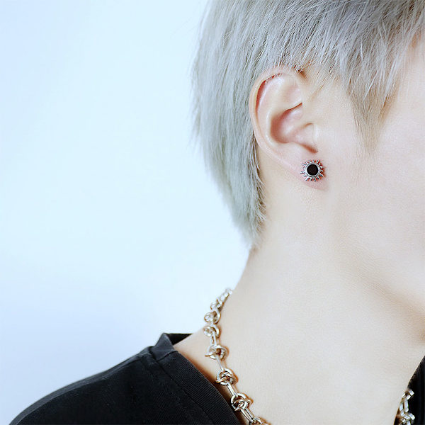 Små sølvøreringe med flad bagside Mini sollignende øreringe Diameter 12 mm Hypoallergeniske unisex øreringe sæt