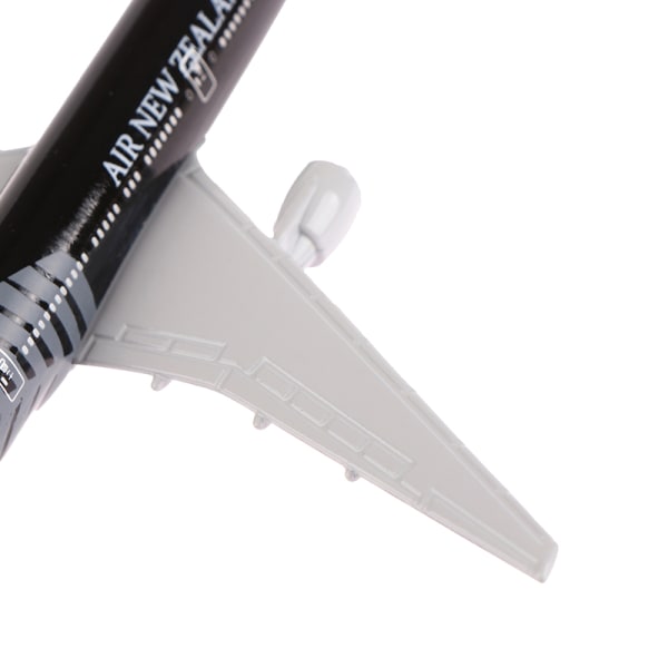 16cm Skala 1:400 metallplan modell New Zealand Boeing 777 Toy