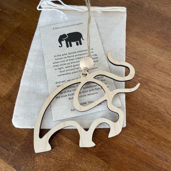 Tre Elephant Friendship Sisterhood Ornament Minnegave med kort og veske