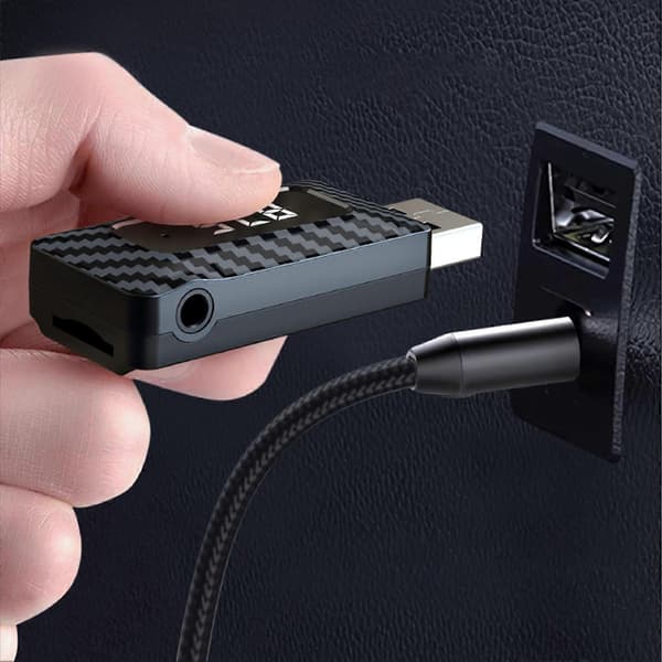 Trådløs Bluetooth-mottaker Klar Lydkvalitet USB DC5V FM-sender Plug And Play for Biler