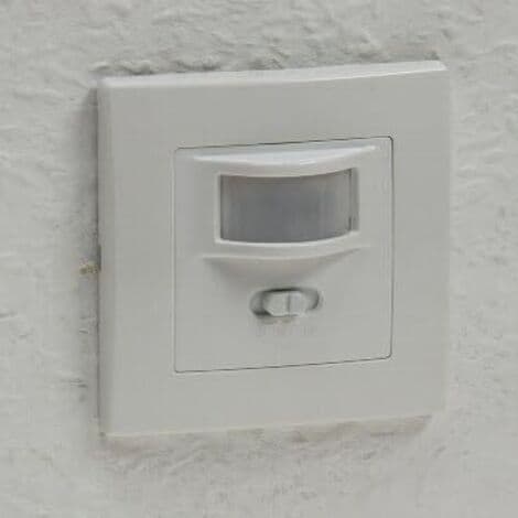 Infälld 160° rörelsesensor väggströmbrytare för LED- och halogenlampor (1)