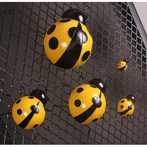 Metalli Ladybug seinävaate 27*26*8Cm
