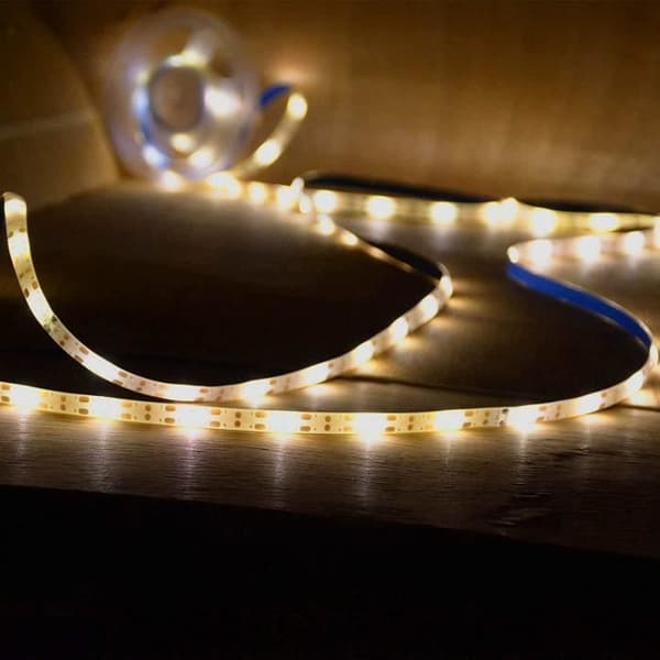 6M Solar LED-stripe - 180 LED - Vanntett IP65 - 8 Automatiske Lysmoduser