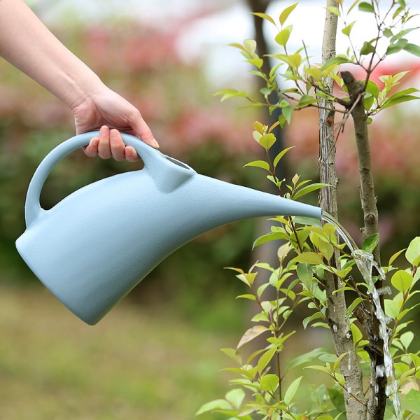 Lång pip vattenkanna för blomma plast vattenkanna trädgårdsvattenverktyg  (grå 2 liter) a45b | Fyndiq