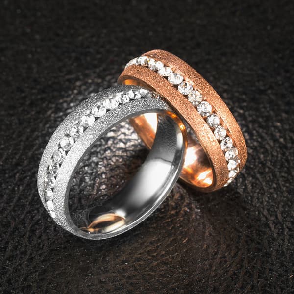Elegant ring titanium stål sølv 17,4 mm
