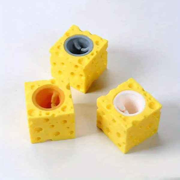 Rolig stressball i form av en ost med mus, fidget-leksak som lindrar stress, ekorre, skämtartikel   grå