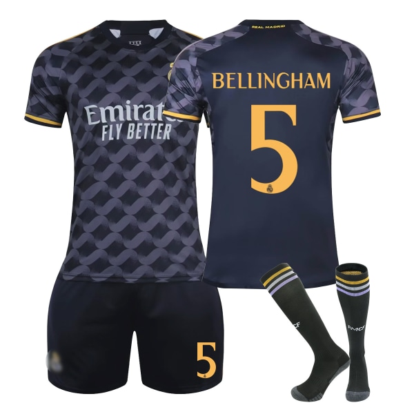 2324 Real Madridin koti- ja vierasjalkapallopaidat nro 10 Mbappé -asu nro 7 Vinicius 5 Bellingham -paita black 5 M