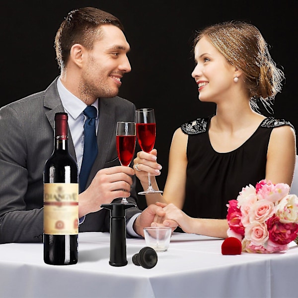 Vacu Vin Svart pumpe med vinstoppe - holder vinen frisk i opptil 10 dager (svart