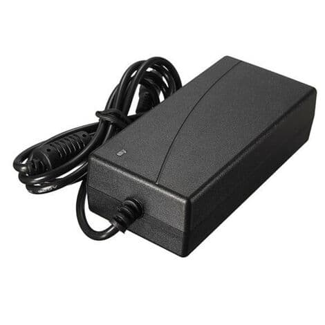 Stabilisert strømforsyning transformator 12v 5a 4 utganger DVR kamera strimler
