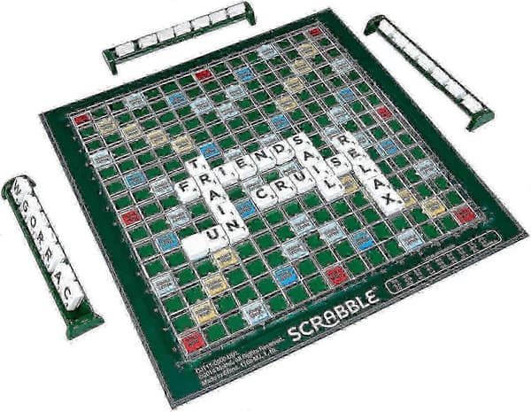 Stort Scrabble-spill med roterende trebrett