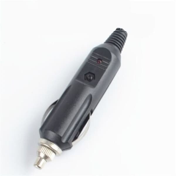 Universell 12V sigarettenneruttak + 5A sikring
