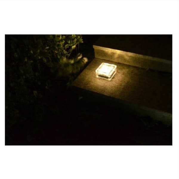 4-pack solcellsdrivna LED-golvlampor (varmvit)