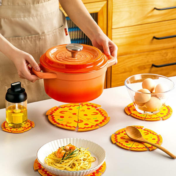 Pizza-muotoiset aluslaatat, koristeelliset kuppimattoalustat, aluslaatat, kuppimatto