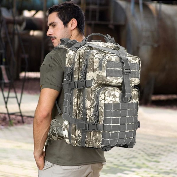 Rygsæk udendørs rejser --- Multifunktionel messenger taske Stor brysttaske (grå camouflage)
