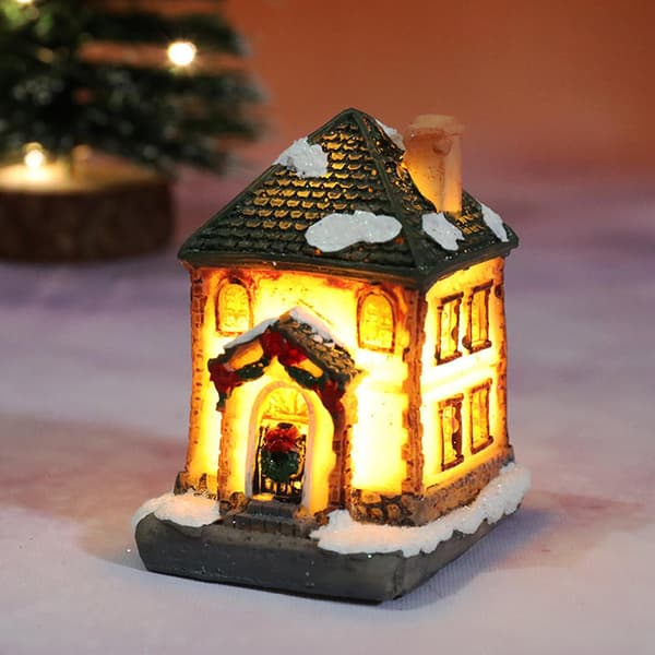 4 stk. Lysende Julepynt LED Hus Miniaturehus Med Kalender