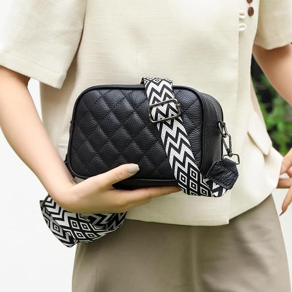 Leather Shoulder Bag with Diamond Quilting and Zipper, Black