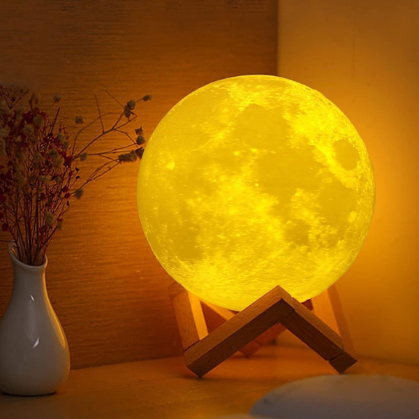 Lampe personlig 2023 oppgradering 3D 16 farger månelys 15 cm med fjernkontroll for trestativ
