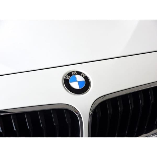 BM-W Emblem Motorhjelm Logo til 82MM 82MM