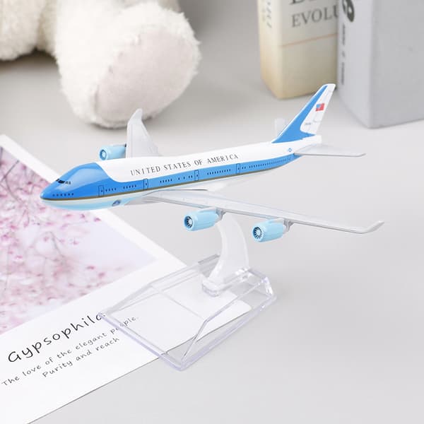 16 CM USA Air Force One flymodel Boeing 747 trykstøbt model
