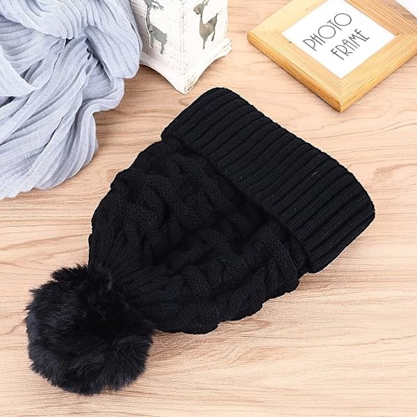 Bobble-hattu naisille Talvipipohatut Thermal fleecevuorattu hattu Naisten neulotut villahatut tekoturkisella Pom Pom Black