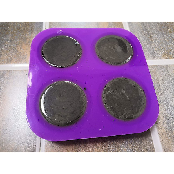 4 onkaloinen pyöreä mold sementti- tai kipsikivien tekemiseen mandalapistemaalaukseen (1 pyöreä mold 4 onteloa)