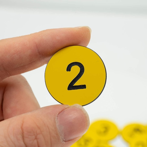 Nummerlappar i plast Graverade numrerade etiketter Id-etiketter Nyckelbrickor utan hål Yellow 201-300