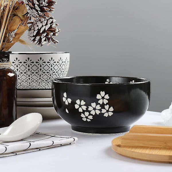 Ramen skål set, japanska Ramen nudelskålar med lock Sked, stor keramisk soppskål, svart handritad risskål Retro servis nudelskål 6,5 tum-p