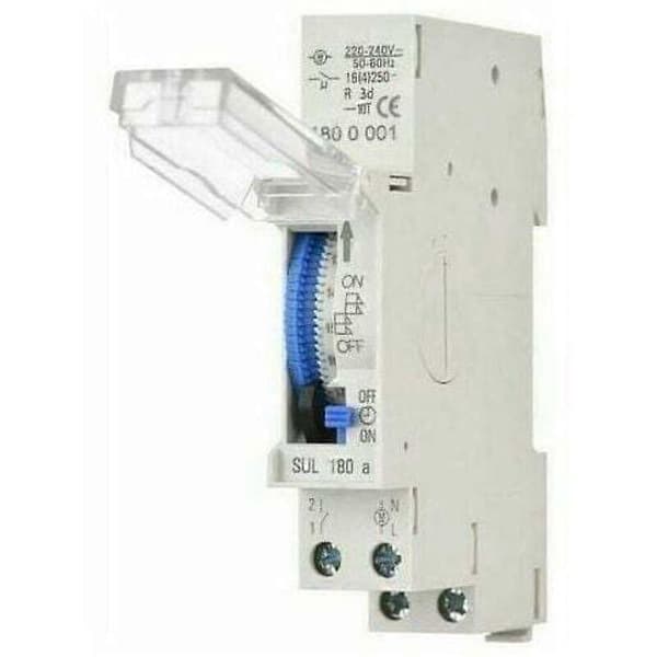 24-timers mekanisk timer Programmerbar i intervaller på 15 minutter DIN-skinnemontering AC220-240V spænding Integreret 1,2V 40mAh Ni-MH batteri