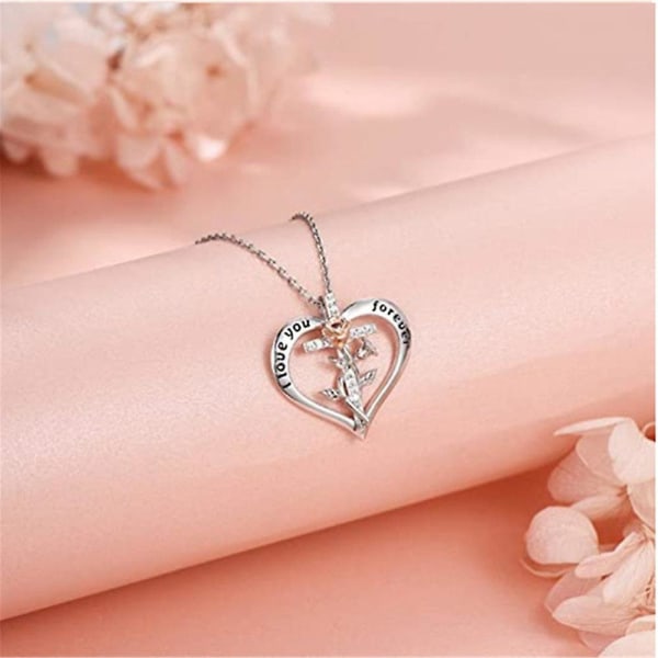 Naisten Cross Rose Flower Heart Pendant ketju kaulakoru korut