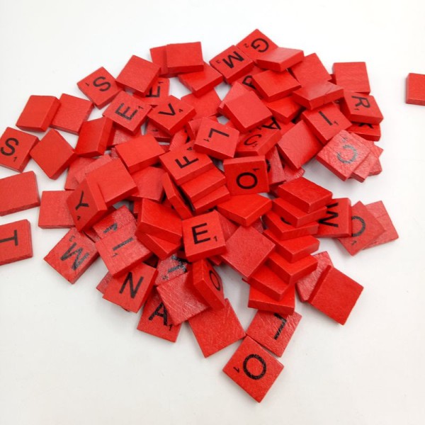 100 trefliser svarte bokstaver Tall for håndverk Tre alfabeter Red