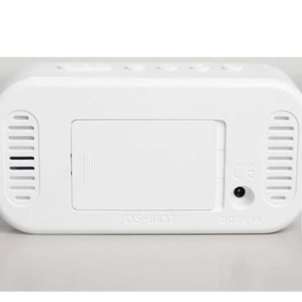 Elektronisk klokke med hvitt LED digitalt display