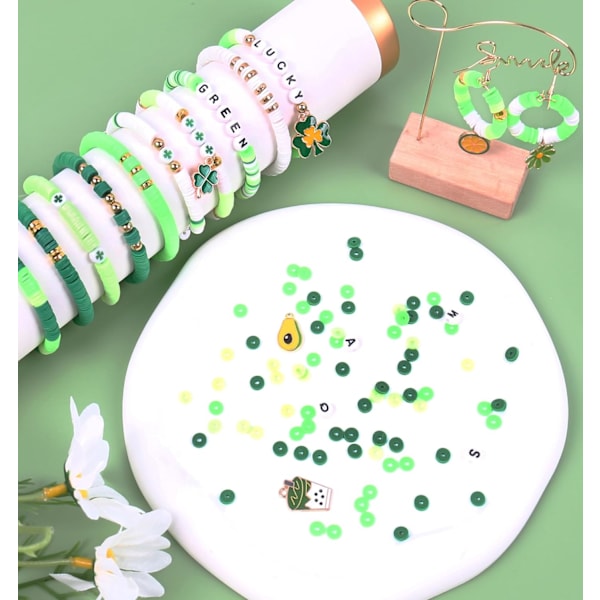 3500 PCS Gröna Lera Pärlor Kit för Armband Tillverkning, Polymer Heishi Pärlor för Smycken Tillverkning, Vänskap Armband Kit för Flickor Vuxna, Mellanlägg Brev Green