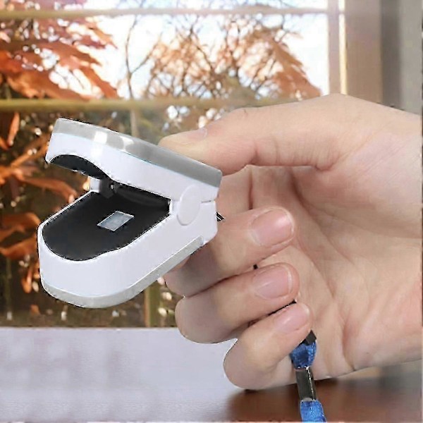 Fingerklämma Blodsockermätare Smart Portabelt Blodsocker Testkit för Äldre Hemanvändare Resenärer