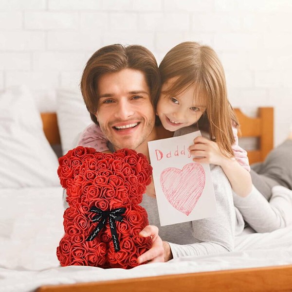 Madara Rosebjørn med eske 25 cm, Valentinsdagsgave til henne, Rød kunstig blomsterbjørn, Gave til bestemor, mor, morsdag, bursdag