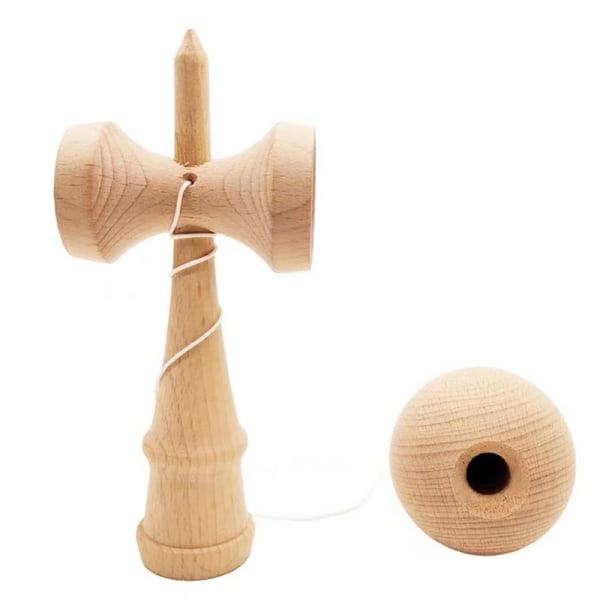 Kendama skicklighetsspel i trä med en boll på en snöre i en kopp Brun