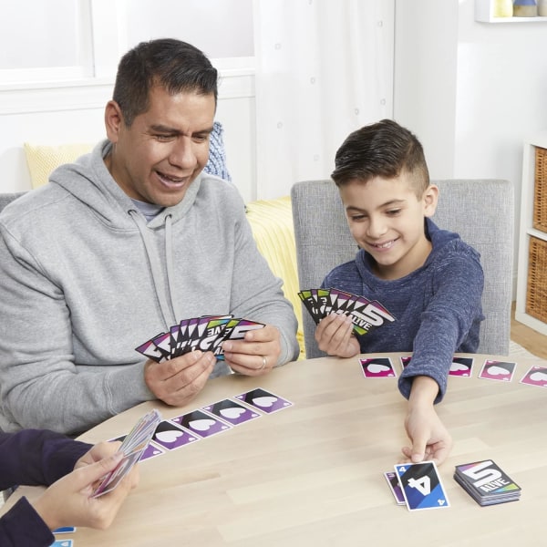 5 Alive -korttipeli, nopea peli, helppo oppia, hauska perhepeli yli 8-vuotiaille, erikoispakka korttipelit