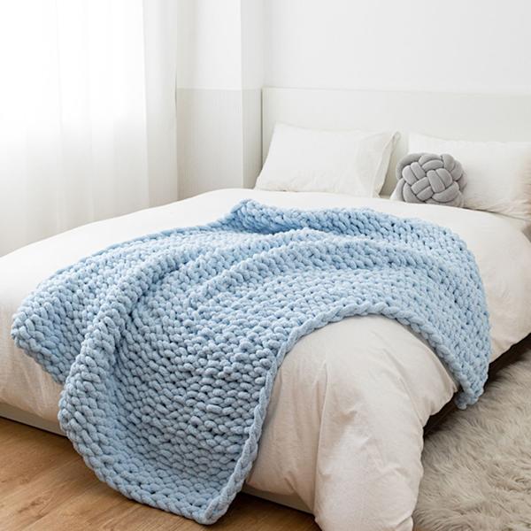 Handstickad chunky stickad filt av polyester i olika färger dark grey