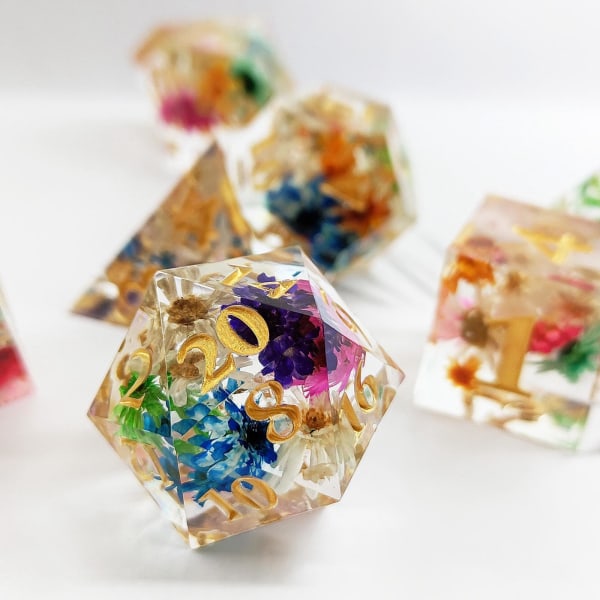 1/2/3/5 7x polyedriska tärningar Set Transparent Flower Graved Game 1Set