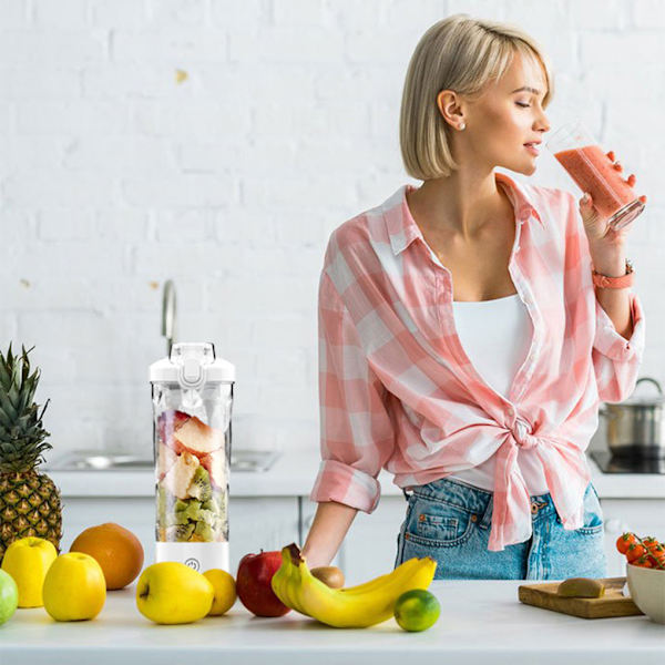 USB laddning Bärbar Juicer 600ml Multifunktionell med hög kapacitet white